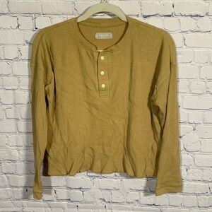 Everlane Womens Cropped Organic Cotton Waffle Henley Shirt Long Sleeves Tan Sz M